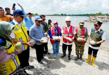 Groundbreaking Pembangunan Tanggul 200 Meter di Sungai Rongkong, Andi Sudirman Sulaiman Perkuat Penanganan Banjir di Lutra