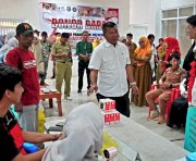 KKN Unhas Bersama Lions Club Bulukumba Donor Darah di Pasar Sentral