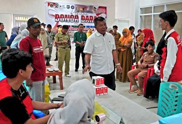 KKN Unhas Bersama Lions Club Bulukumba Donor Darah di Pasar Sentral