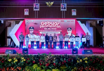 Pendapatan Pajak Sulsel Tumbuh 10,38 Persen, Andi Sudirman Sulaiman Beri Apresiasi
