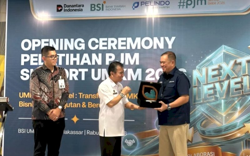 KERJA SAMA. PT Pelindo Jasa Maritim (PJM) bersama BSI UMKM Center Makassar memperkuat sinergi dalam mendorong pengembangan UMKM melalui penyelenggaraan program 'UMKM Next Level: Transformasi UMKM Menuju Bisnis Berkelanjutan dan Berdaya Saing'. foto: istimewa