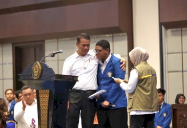 Mahasiswa Undip Curhat, Andi Amran Sulaiman Langsung Perintahkan Pengiriman Beras ke Alor NTT