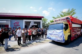 Manfaatkan KDKMP, Andi Sudirman Sulaiman Lepas Penyaluran Bantuan Pangan Beras
