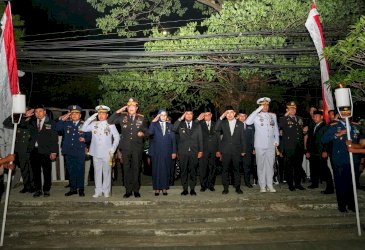 Andi Sudirman Sulaiman Ikuti Apel Kehormatan Renungan Suci di TMP Panaikang Bersama Forkopimda