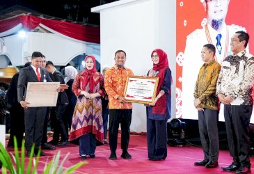 Malam Ramah Tamah HUT Kemerdekaan RI Ke-81, Andi Sudirman Sulaiman Beri Penghargaan kepada Mitra Pembangunan