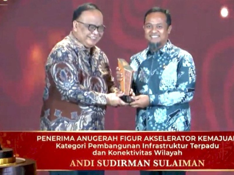 Andi Sudirman Sulaiman Raih Penghargaan Nasional, MYP Dinilai Perkuat Konektivitas dan Pemerataan Pembangunan