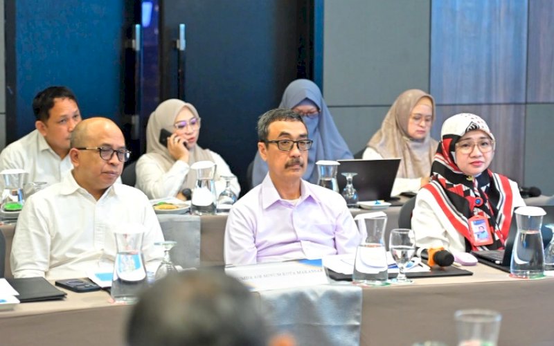 Andi Syahrum Makkuradde (tengah). foto: istimewa
