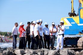 Pembangunan Masjid Terapung Pantai Merpati Bulukumba Dimulai
