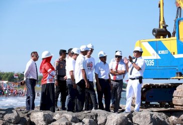 Pembangunan Masjid Terapung Pantai Merpati Bulukumba Dimulai