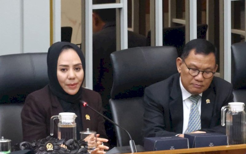 Alien Mus (kiri). foto: istimewa