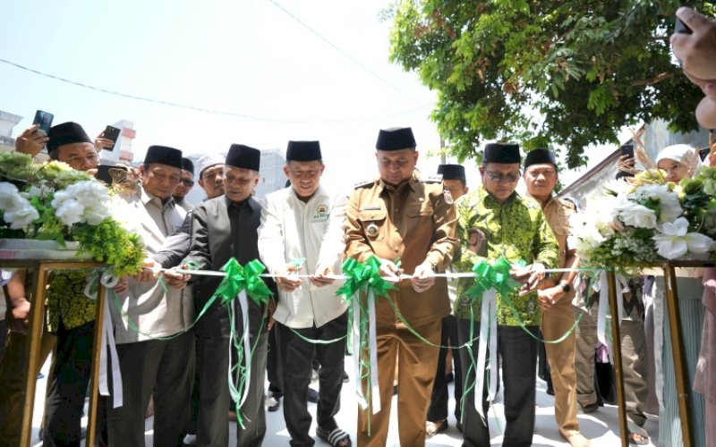 PERESMIAN. Wali Kota Makassar, Munafri Arifuddin, hadir meresmikan langsung Masjid Baitul Aqsha yang yang berlokasi di Jalan KH Abdul Djabbar Ashiry, Kelurahan Pai, Kecamatan Biringkanaya, Kota Makassar, Senin (7/9/2026). foto: istimewa