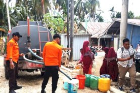 BPBD Bulukumba Distribusikan 70 Ribu Liter Air Bersih, Jangkau 127 KK dan 441 Jiwa