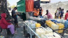 BPBD Makassar Kerahkan 25 Armada Salurkan Air Bersih ke 26.888 KK