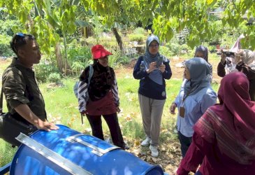 Dosen Malaysia Apresiasi KWT Asal Mula Makassar Kelola Sampah Organik untuk Urban Farming