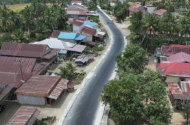 Bertahun-tahun Jalan Berdebu, Warga Bone Kini Bersyukur Ujung Lamuru-Palattae Diperbaiki