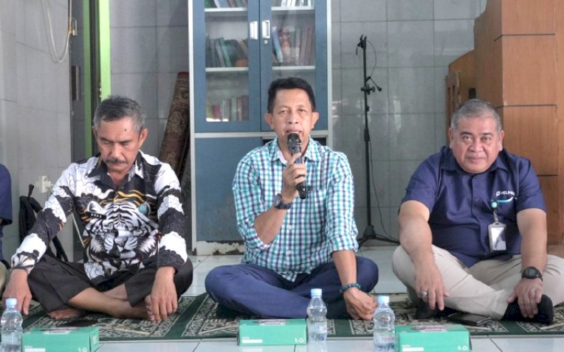 Sulihin Mustafa (tengah). foto: istimewa