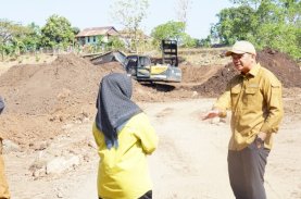 Uji Nurdin Tinjau Pengerukan Cekdam Balang Sikuyu untuk Antisipasi Banjir