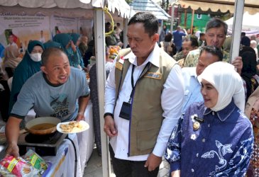GPM Nasional di Makassar Ramai Diserbu Warga, Wawali Sampaikan Apresiasi