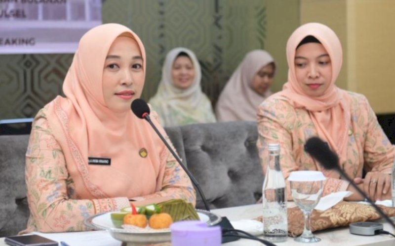 Andi Hikmawati Winarno (kiri). foto: istimewa
