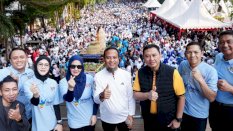 Andi Sudirman Sulaiman Lepas Puluhan Ribu Peserta Jalan Sehat Anti Mager dan Kirab Swasembada Pangan