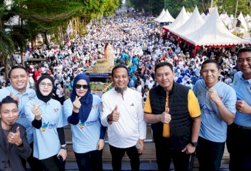 Andi Sudirman Sulaiman Lepas Puluhan Ribu Peserta Jalan Sehat Anti Mager dan Kirab Swasembada Pangan