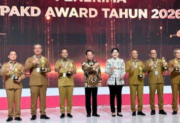Andi Sudirman Sulaiman Antarkan Sulsel Raih Penghargaan TPAKD Award 2026