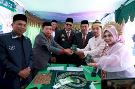 Sepasang Pengantin Menikah di Tengah Jambore Pelayanan Publik Pemkab Bulukumba di Bulukumpa