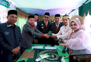 Sepasang Pengantin Menikah di Tengah Jambore Pelayanan Publik Pemkab Bulukumba di Bulukumpa