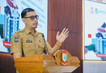 Sekda Makassar Minta Camat-Lurah Validasi Data 559.967 Warga, Pastikan Bansos Tepat Sasaran