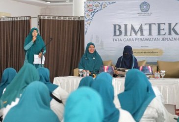 PKK Makassar Bimtek Perawatan Jenazah, Bagikan Paket Perlengkapan ke Tiap Kelurahan