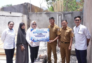Pelindo Regional 4 Salurkan Bantuan bagi Korban Kebakaran di Makassar